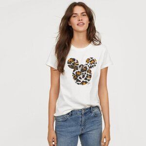 EUC H & M x Disney white & animal print Mickey Mouse graphic motif t-shirt L